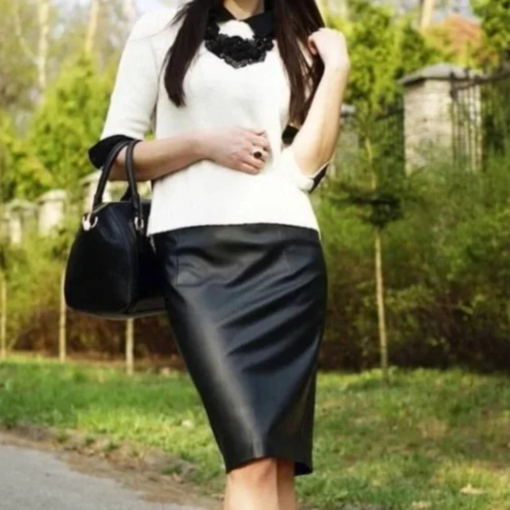 Calvin Klein Faux Leather Skirt Size 14